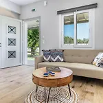 Artemis' Garden Apartment