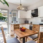 Apartment Artemis' Garden Skopelos Town