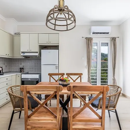 Artemis' Garden * 斯科派洛斯