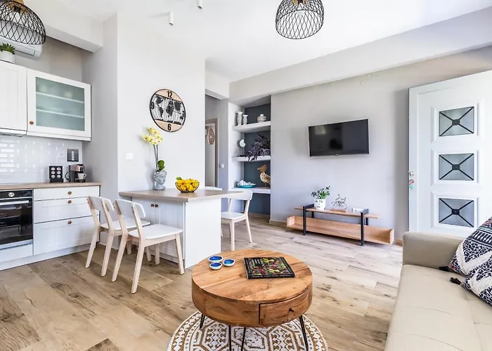 Artemis' Garden Apartment *